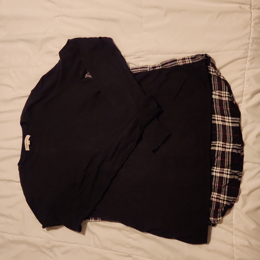 Black with flannel design on back M Honey Punch sweater